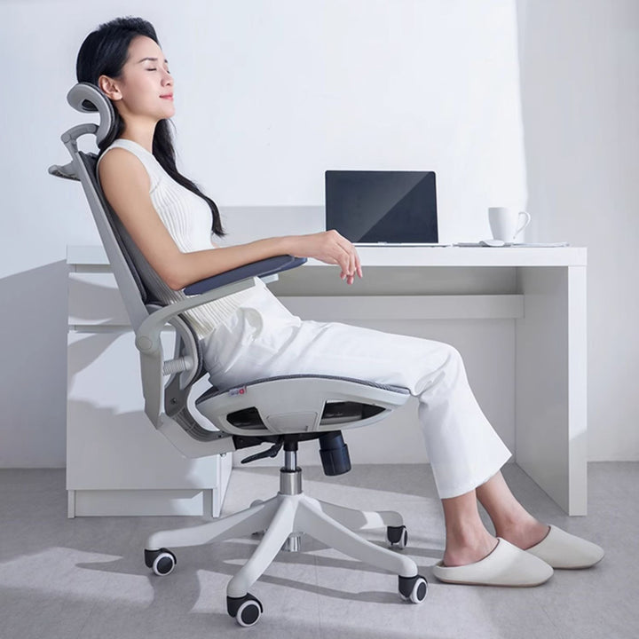 椅子・チェア|リクライニングチェア 人体工学  スタイリッシュ